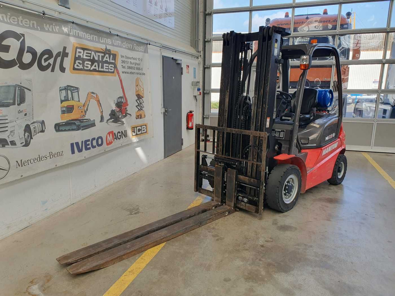 Manitou MI 25 G / Triplex: 4.70m / nur 1.976h! / SS - رافعة شوكية تعمل بالغاز: صورة 4 Manitou MI 25 G / Triplex: 4.70m / nur 1.976h! / SS - رافعة شوكية تعمل بالغاز: صورة 4
