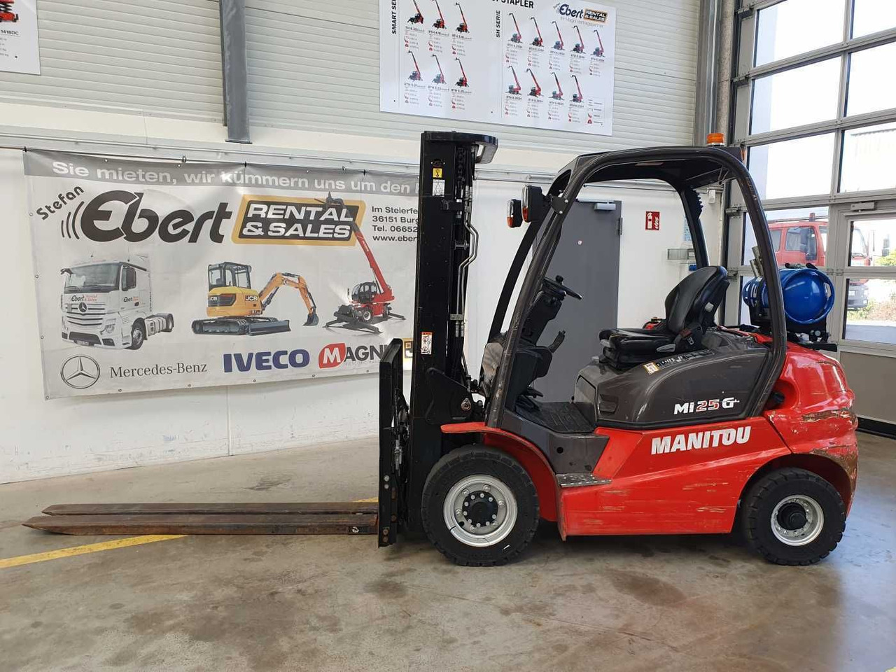 Manitou MI 25 G / Triplex: 4.70m / nur 1.976h! / SS - رافعة شوكية تعمل بالغاز: صورة 1 Manitou MI 25 G / Triplex: 4.70m / nur 1.976h! / SS - رافعة شوكية تعمل بالغاز: صورة 1