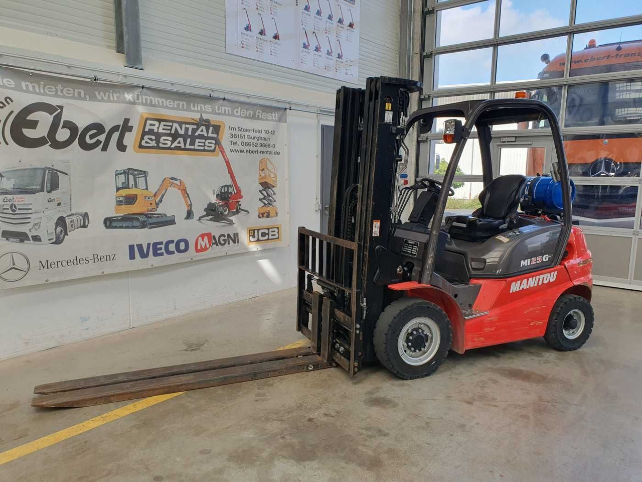 Manitou MI 25 G / Triplex: 4.70m / nur 1.976h! / SS - رافعة شوكية تعمل بالغاز: صورة 3 Manitou MI 25 G / Triplex: 4.70m / nur 1.976h! / SS - رافعة شوكية تعمل بالغاز: صورة 3