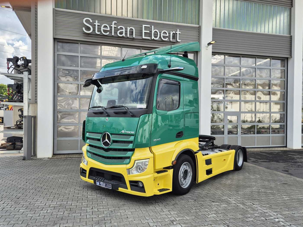 Mercedes-Benz Actros 1840 LSnRL Retarder Hubsattelplatte Xenon - وحدة جر: صورة 1 Mercedes-Benz Actros 1840 LSnRL Retarder Hubsattelplatte Xenon - وحدة جر: صورة 1