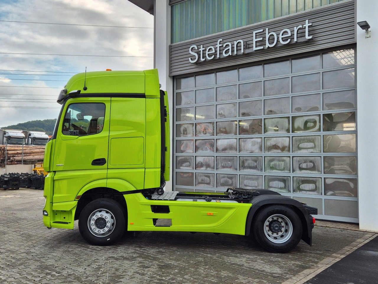 Mercedes-Benz Actros 1851 LS Öl-Retarder Standklima Mirror Big - وحدة جر: صورة 5 Mercedes-Benz Actros 1851 LS Öl-Retarder Standklima Mirror Big - وحدة جر: صورة 5