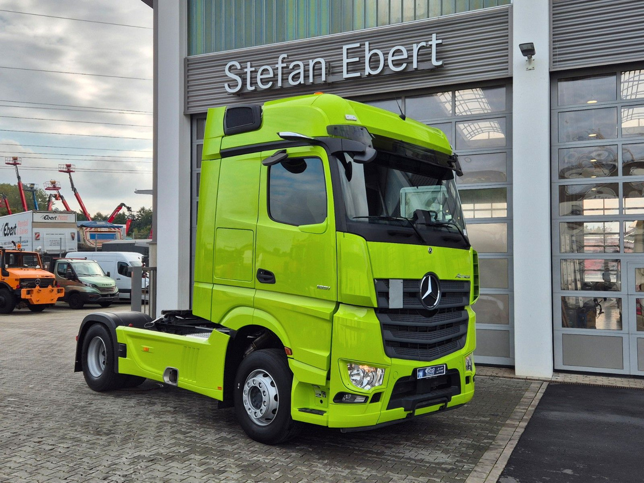 Mercedes-Benz Actros 1851 LS Öl-Retarder Standklima Mirror Big - وحدة جر: صورة 4 Mercedes-Benz Actros 1851 LS Öl-Retarder Standklima Mirror Big - وحدة جر: صورة 4