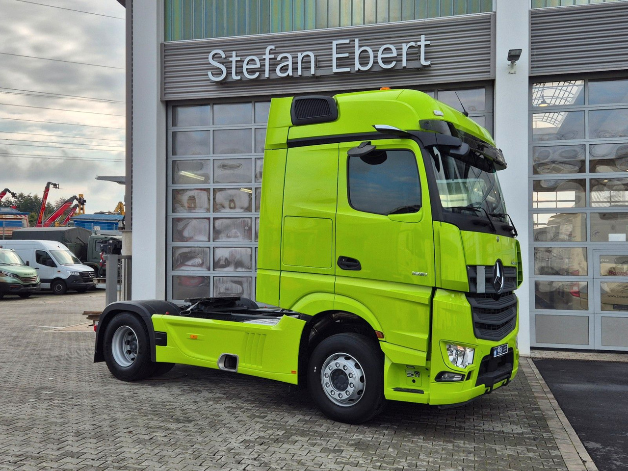 Mercedes-Benz Actros 1851 LS Öl-Retarder Standklima Mirror Big - وحدة جر: صورة 2 Mercedes-Benz Actros 1851 LS Öl-Retarder Standklima Mirror Big - وحدة جر: صورة 2