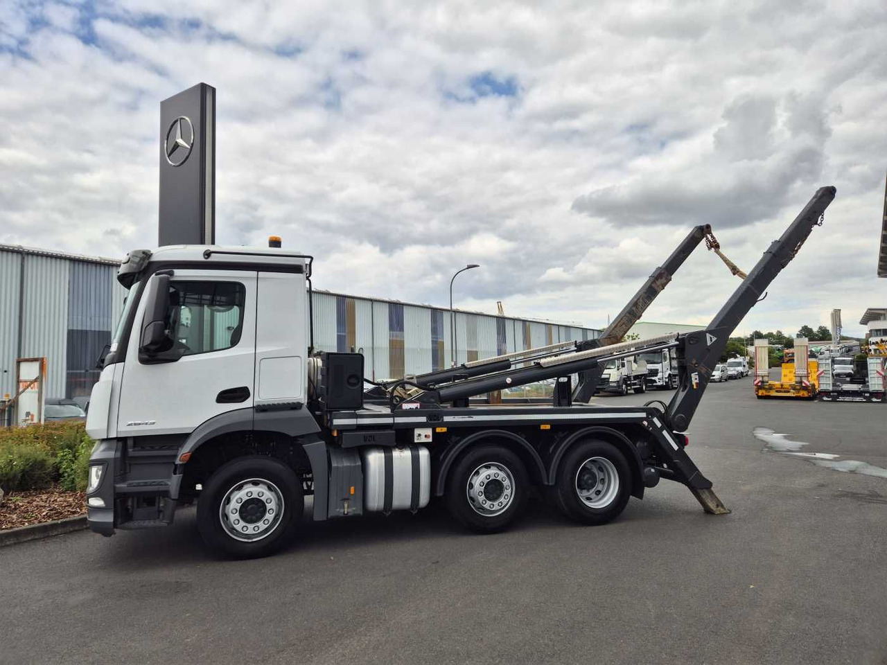 Mercedes-Benz Arocs 2643 L 6x2/4 VDL AHK Funk Vorlaufachse - شاحنة قلاب: صورة 4 Mercedes-Benz Arocs 2643 L 6x2/4 VDL AHK Funk Vorlaufachse - شاحنة قلاب: صورة 4