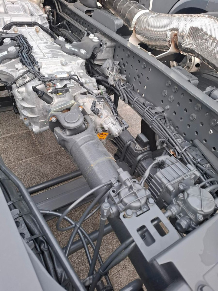 Mercedes-Benz Arocs 4153 8x4 Fahrgestell - شاحنة هيكل كابينة: صورة 5 Mercedes-Benz Arocs 4153 8x4 Fahrgestell - شاحنة هيكل كابينة: صورة 5
