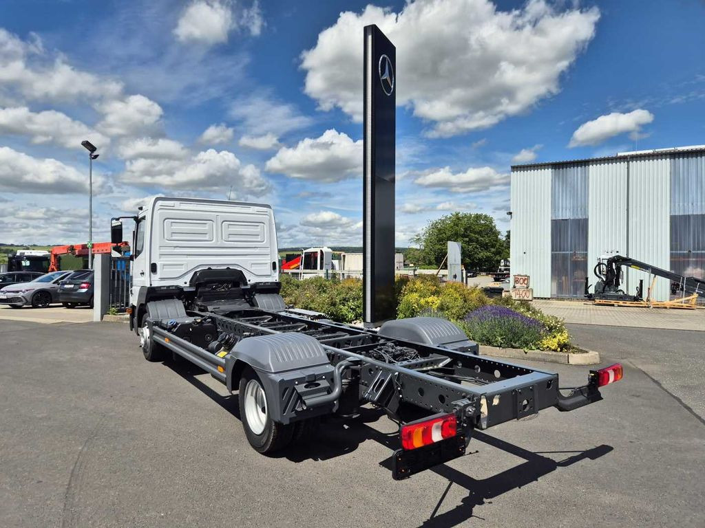 Mercedes-Benz Atego 818 L Fahrgestell, 6 Stück vorhanden - شاحنة هيكل كابينة: صورة 4 Mercedes-Benz Atego 818 L Fahrgestell, 6 Stück vorhanden - شاحنة هيكل كابينة: صورة 4