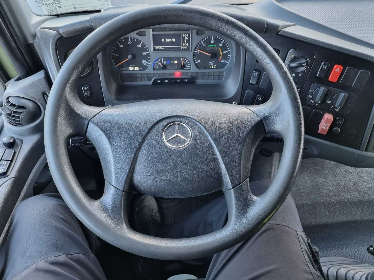 شاحنة ستارة Mercedes-Benz Axor 1829 A 4x4 Pritsche/Plane 10 Stück: صورة 12 شاحنة ستارة Mercedes-Benz Axor 1829 A 4x4 Pritsche/Plane 10 Stück: صورة 12