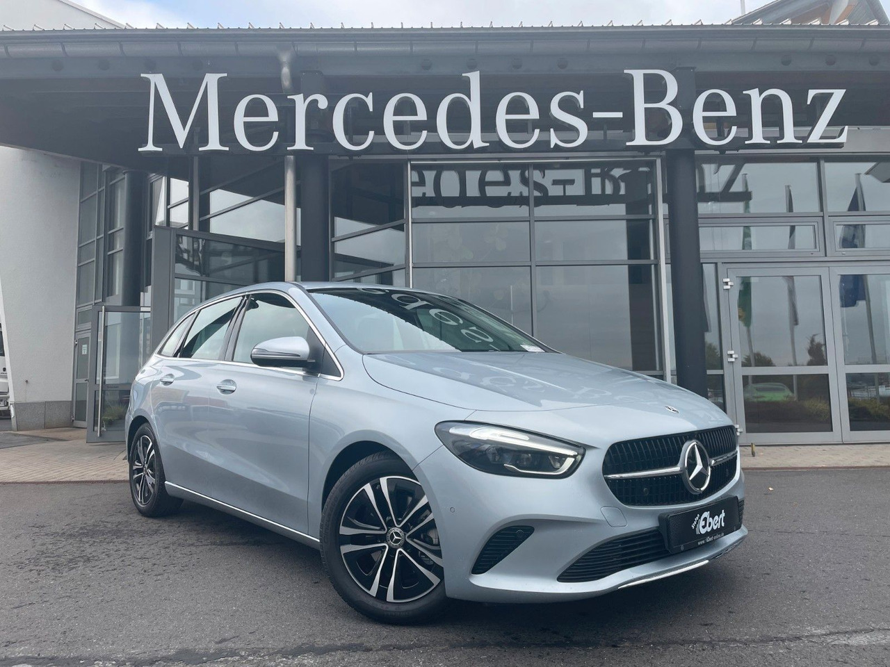 Mercedes-Benz B 200 Progressive Multibeam+360°+TOTW+Carplay - ميكروباص: صورة 1 Mercedes-Benz B 200 Progressive Multibeam+360°+TOTW+Carplay - ميكروباص: صورة 1