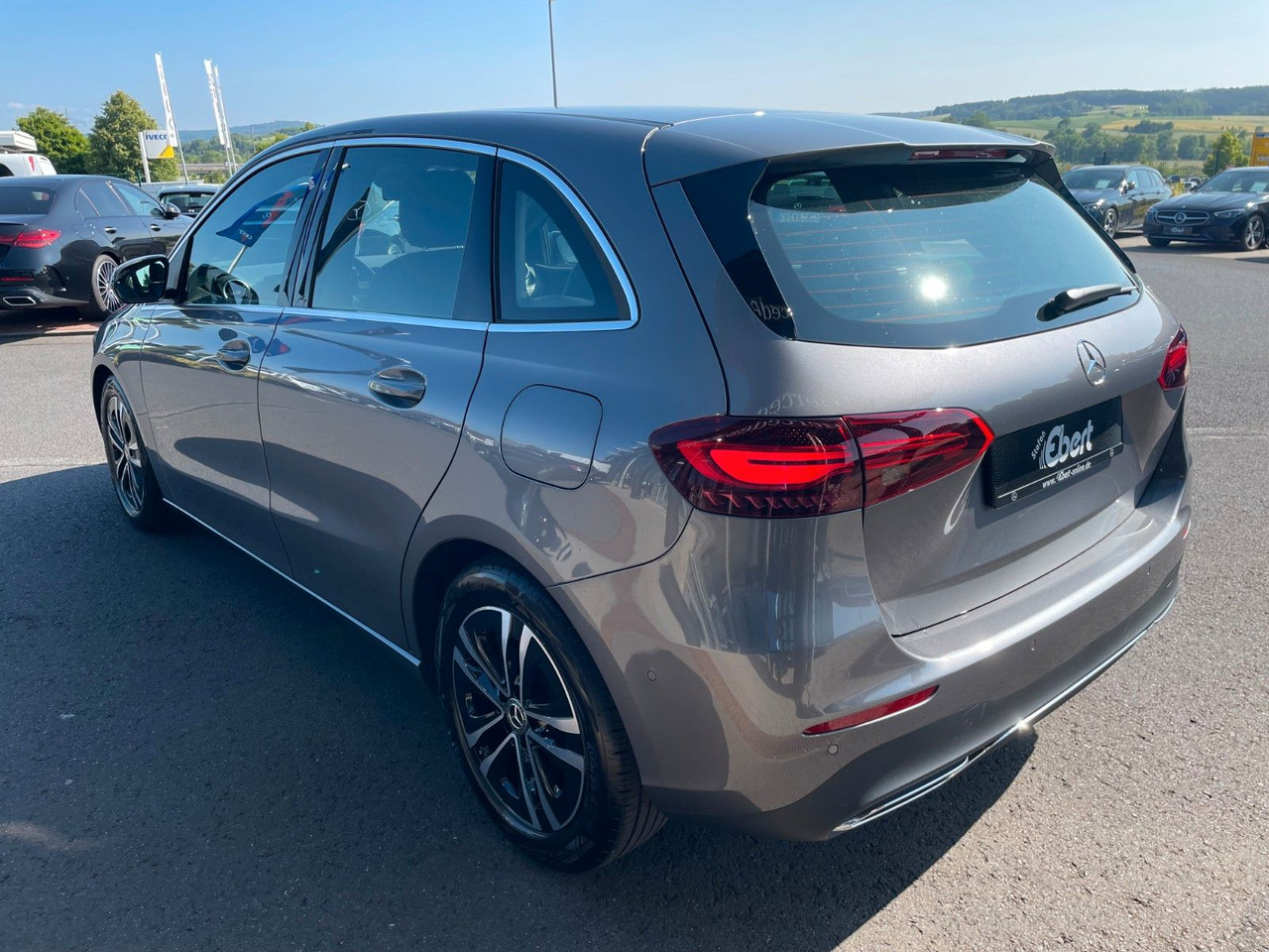 Mercedes-Benz B 200 d Progressive R-Kamera+Carplay+El.Heckklap - سيارة ستيشن: صورة 3 Mercedes-Benz B 200 d Progressive R-Kamera+Carplay+El.Heckklap - سيارة ستيشن: صورة 3