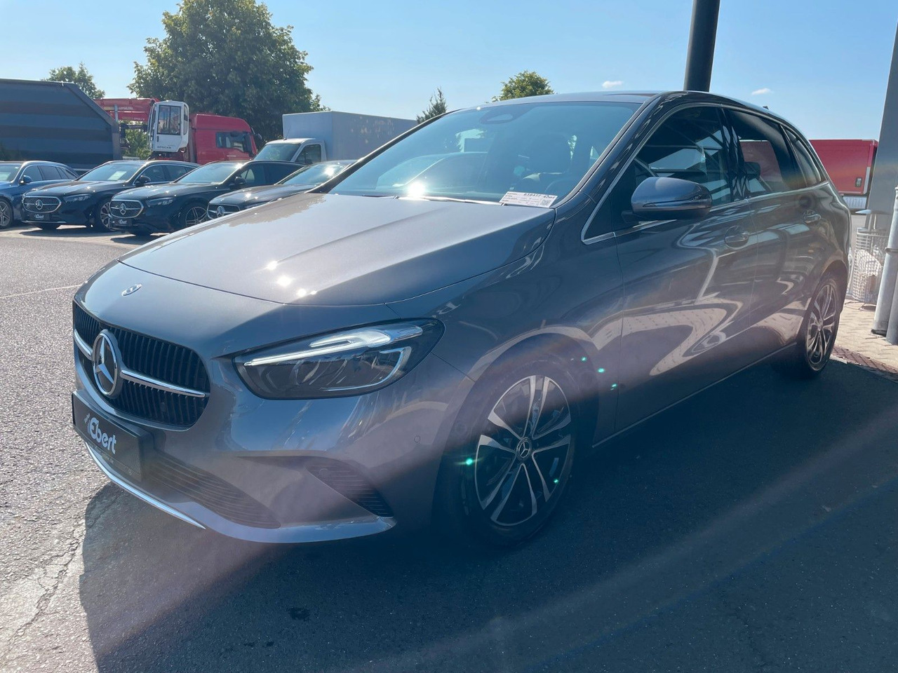 Mercedes-Benz B 200 d Progressive R-Kamera+Carplay+El.Heckklap - سيارة ستيشن: صورة 2 Mercedes-Benz B 200 d Progressive R-Kamera+Carplay+El.Heckklap - سيارة ستيشن: صورة 2