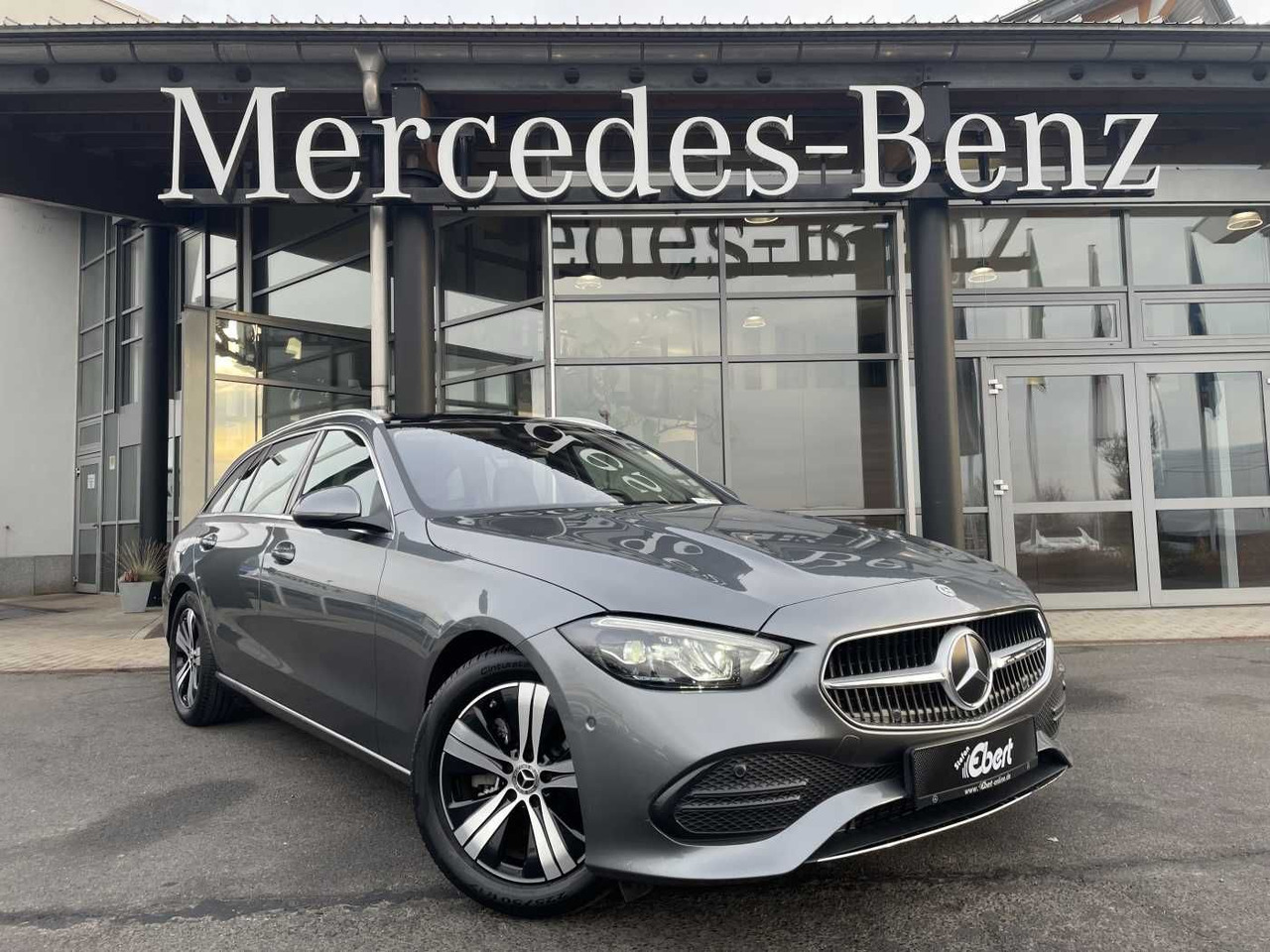 Mercedes-Benz C 180 T 9G AVANTGARDE+R-Kamera +PANO+SHZ+SPIEGEL - سيارة: صورة 1 Mercedes-Benz C 180 T 9G AVANTGARDE+R-Kamera +PANO+SHZ+SPIEGEL - سيارة: صورة 1