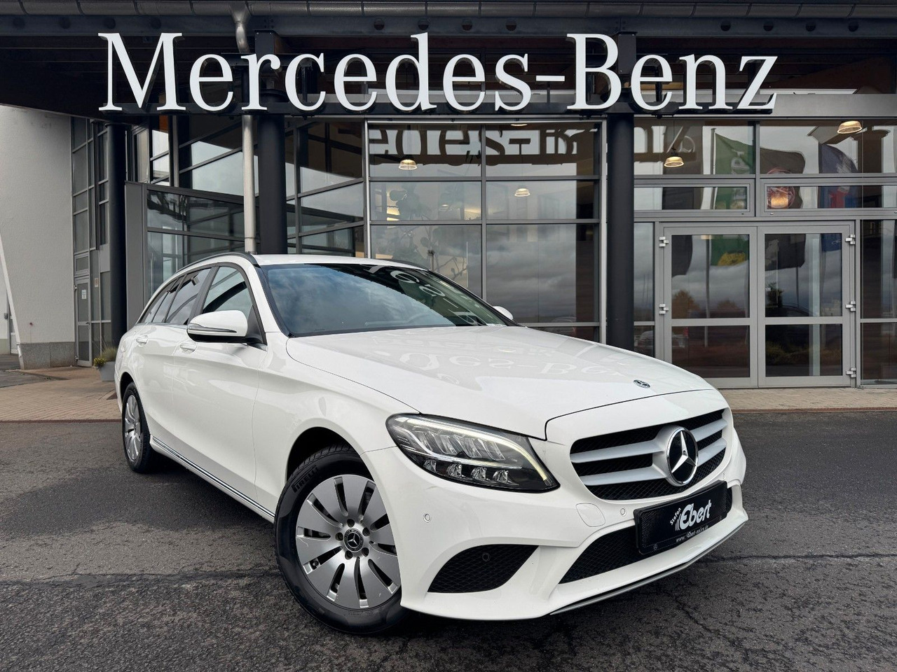 Mercedes-Benz C 180d T LED+RKamera+SHZ+DAB - سيارة ستيشن: صورة 1 Mercedes-Benz C 180d T LED+RKamera+SHZ+DAB - سيارة ستيشن: صورة 1
