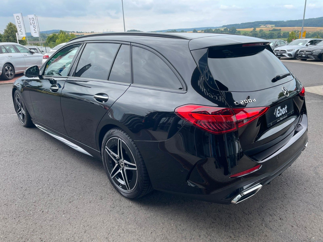 Mercedes-Benz C 200 d T AMG+Night+360°+Digital+Memory+Keyless - سيارة ستيشن: صورة 3 Mercedes-Benz C 200 d T AMG+Night+360°+Digital+Memory+Keyless - سيارة ستيشن: صورة 3