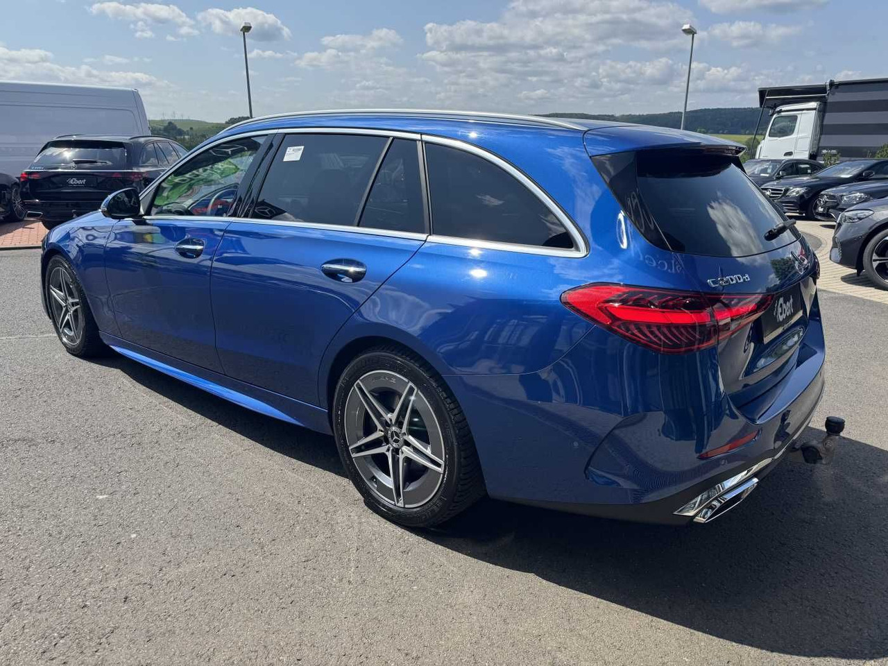 Mercedes-Benz C 200d AMG+Pano+Distr+Digital+AHK+HUD+360+IHC+ - سيارة ستيشن: صورة 3 Mercedes-Benz C 200d AMG+Pano+Distr+Digital+AHK+HUD+360+IHC+ - سيارة ستيشن: صورة 3