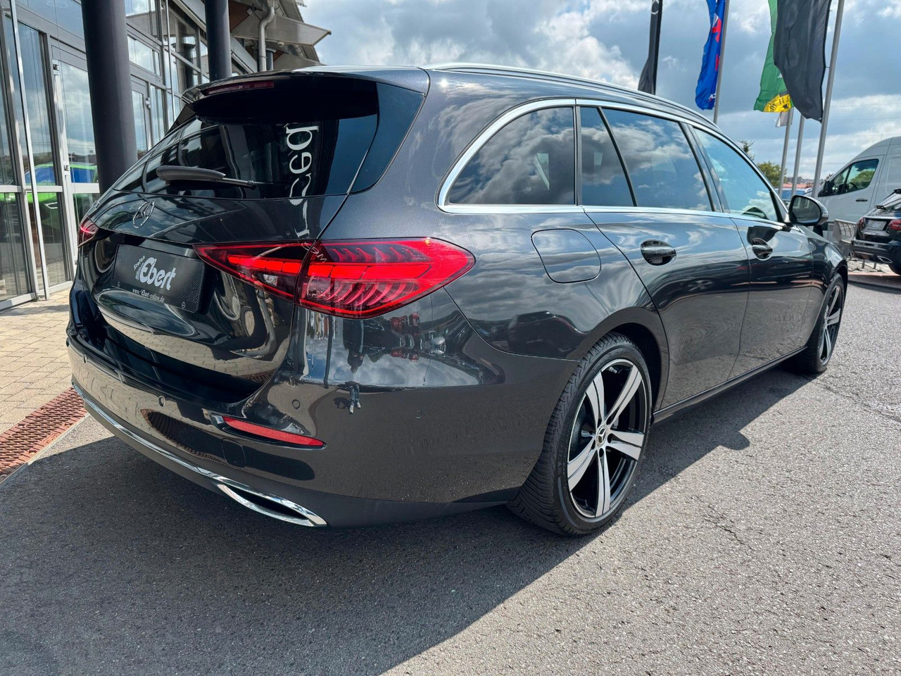 Mercedes-Benz C 200d T Avantgarde AHK+RFK+Memory+TotW - سيارة ستيشن: صورة 4 Mercedes-Benz C 200d T Avantgarde AHK+RFK+Memory+TotW - سيارة ستيشن: صورة 4