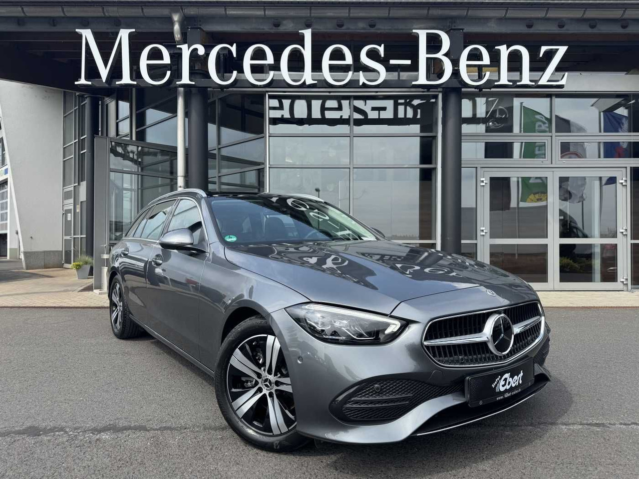 Mercedes-Benz C 220 d T 4M Pano+AHK+Distr+STDH+360+HUD - سيارة: صورة 1 Mercedes-Benz C 220 d T 4M Pano+AHK+Distr+STDH+360+HUD - سيارة: صورة 1