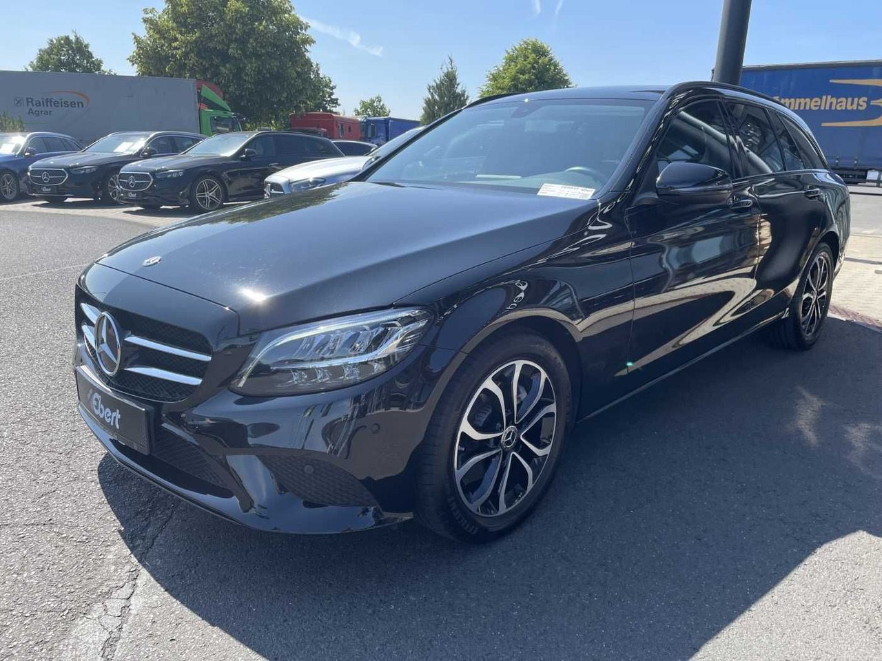 Mercedes-Benz C 220 d T 9G Avantgarde R-Kamera+AHK +Burmester+ - سيارة: صورة 2 Mercedes-Benz C 220 d T 9G Avantgarde R-Kamera+AHK +Burmester+ - سيارة: صورة 2