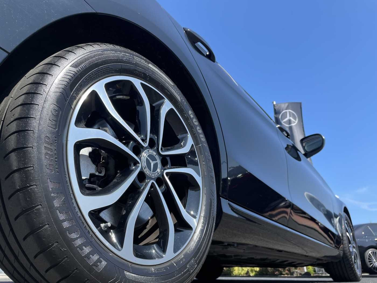 Mercedes-Benz C 220 d T 9G Avantgarde R-Kamera+AHK +Burmester+ - سيارة: صورة 5 Mercedes-Benz C 220 d T 9G Avantgarde R-Kamera+AHK +Burmester+ - سيارة: صورة 5