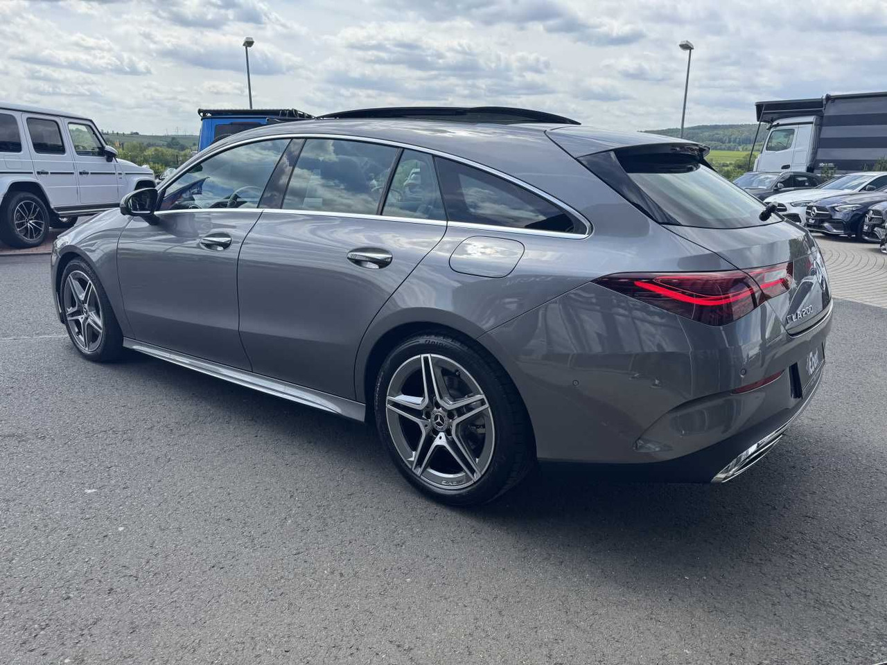 Mercedes-Benz CLA 200 AMG+Pano+MultiBeam+DistrPro+HUD+360 - سيارة ستيشن: صورة 3 Mercedes-Benz CLA 200 AMG+Pano+MultiBeam+DistrPro+HUD+360 - سيارة ستيشن: صورة 3