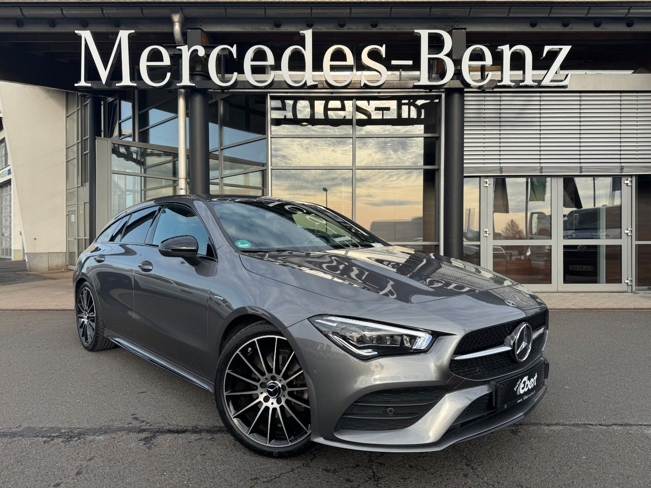Mercedes-Benz CLA 200d SB Edition+AMG+AHK+MultiBeam+Ambiente - سيارة ستيشن: صورة 1 Mercedes-Benz CLA 200d SB Edition+AMG+AHK+MultiBeam+Ambiente - سيارة ستيشن: صورة 1