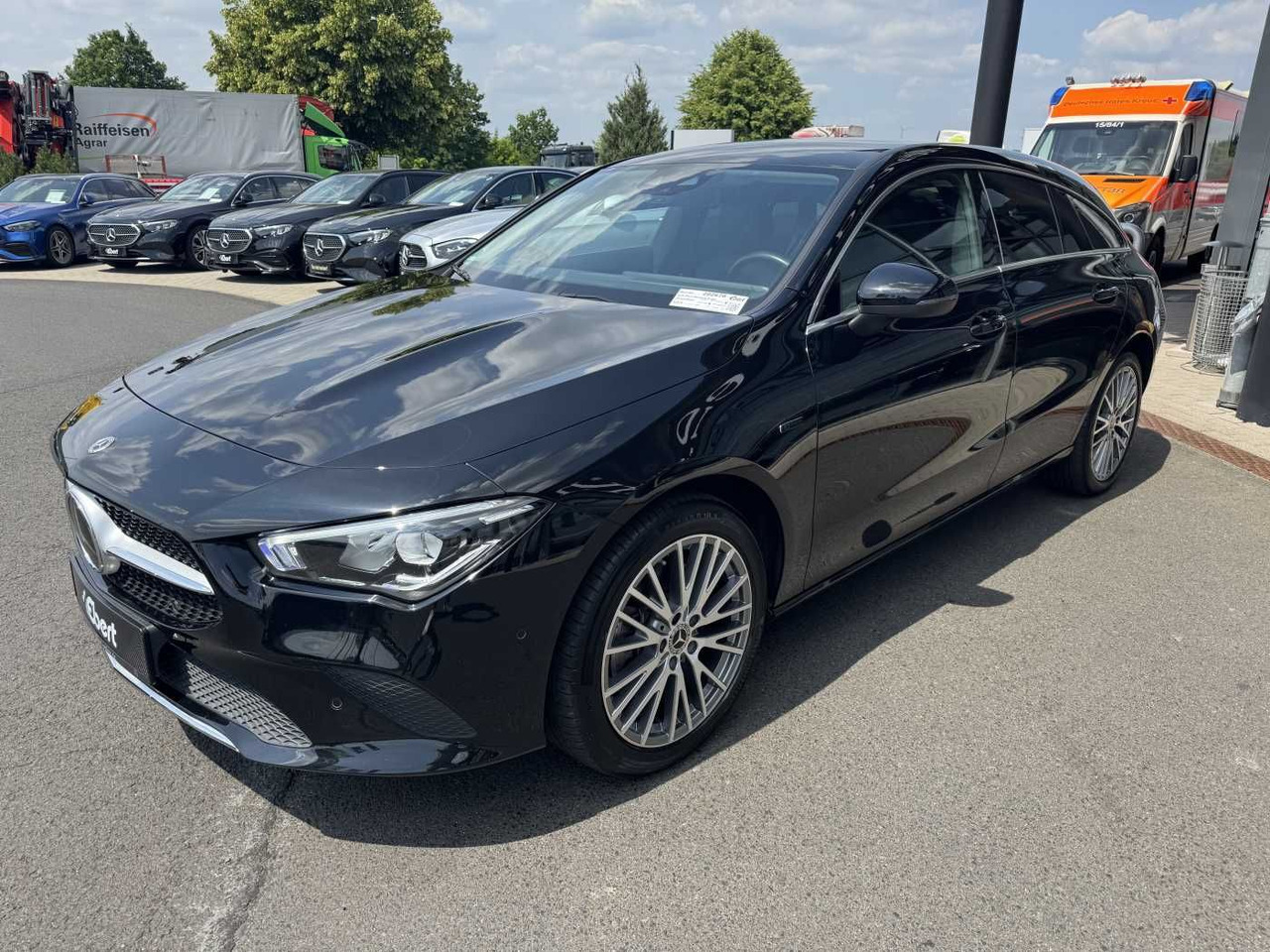 Mercedes-Benz CLA 250e Shooting Brake DistrPlus+RFK+Augment+LE - سيارة: صورة 2 Mercedes-Benz CLA 250e Shooting Brake DistrPlus+RFK+Augment+LE - سيارة: صورة 2