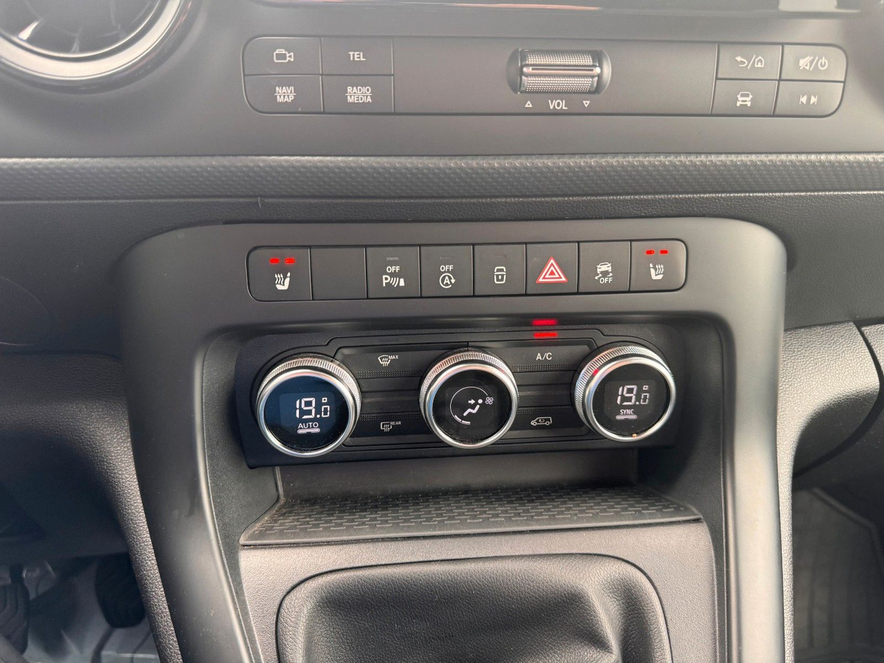 Mercedes-Benz Citan 113 Tourer Klimaautomatik AK Kamera MBUX Mercedes-Benz Citan 113 Tourer Klimaautomatik AK Kamera MBUX: صورة 14