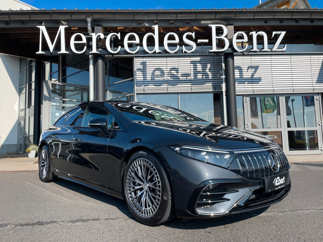 Mercedes-Benz EQS 53 AMG 4M HUD+Pano+Hyper+Fond+Burm+TV+VOLL - سيدان: صورة 1 Mercedes-Benz EQS 53 AMG 4M HUD+Pano+Hyper+Fond+Burm+TV+VOLL - سيدان: صورة 1