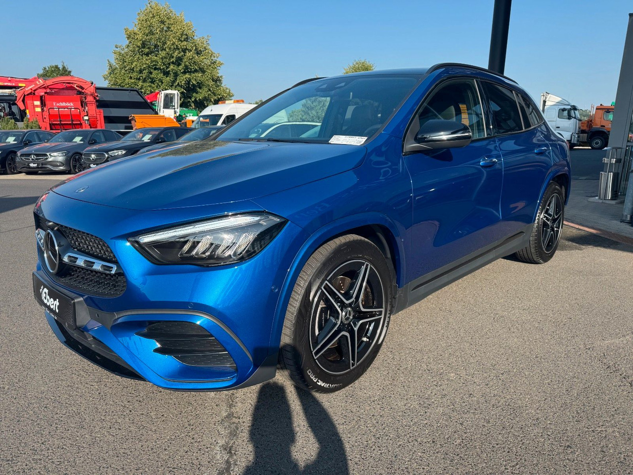 Mercedes-Benz GLA 200 AMG+PANO+DistrPlus+RFK+Night - سيارة دفع رباعي: صورة 2 Mercedes-Benz GLA 200 AMG+PANO+DistrPlus+RFK+Night - سيارة دفع رباعي: صورة 2