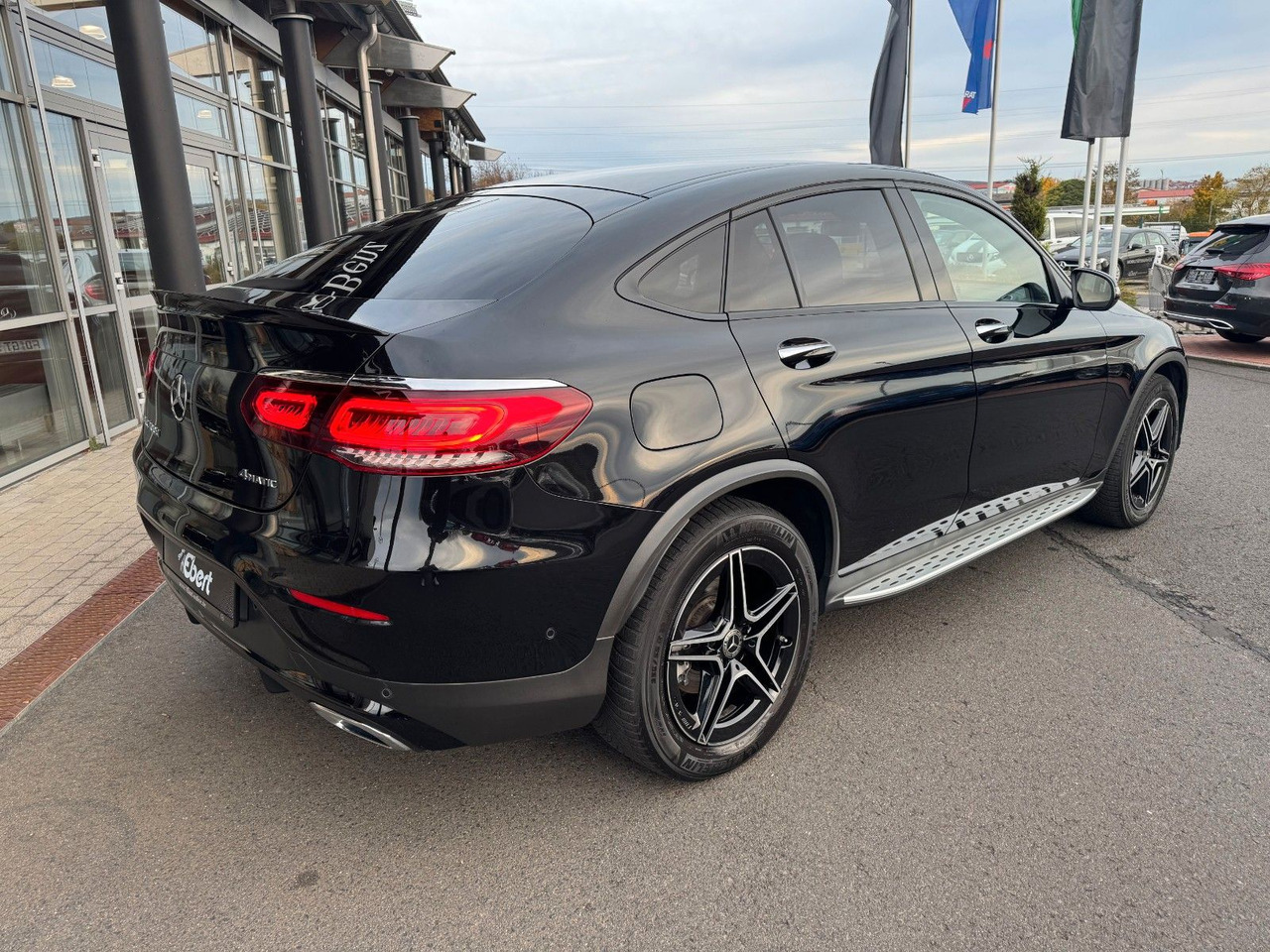 Mercedes-Benz GLC 400d 4M Coupe+AMG+Massage+AHK+Memory - كوبيه: صورة 4 Mercedes-Benz GLC 400d 4M Coupe+AMG+Massage+AHK+Memory - كوبيه: صورة 4