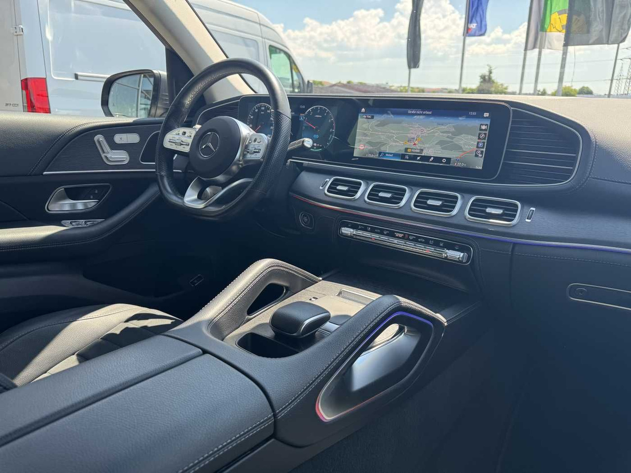 سيارة دفع رباعي Mercedes-Benz GLE 350de 4M AMG+AHK+DistrPlus+HUD+360: صورة 12