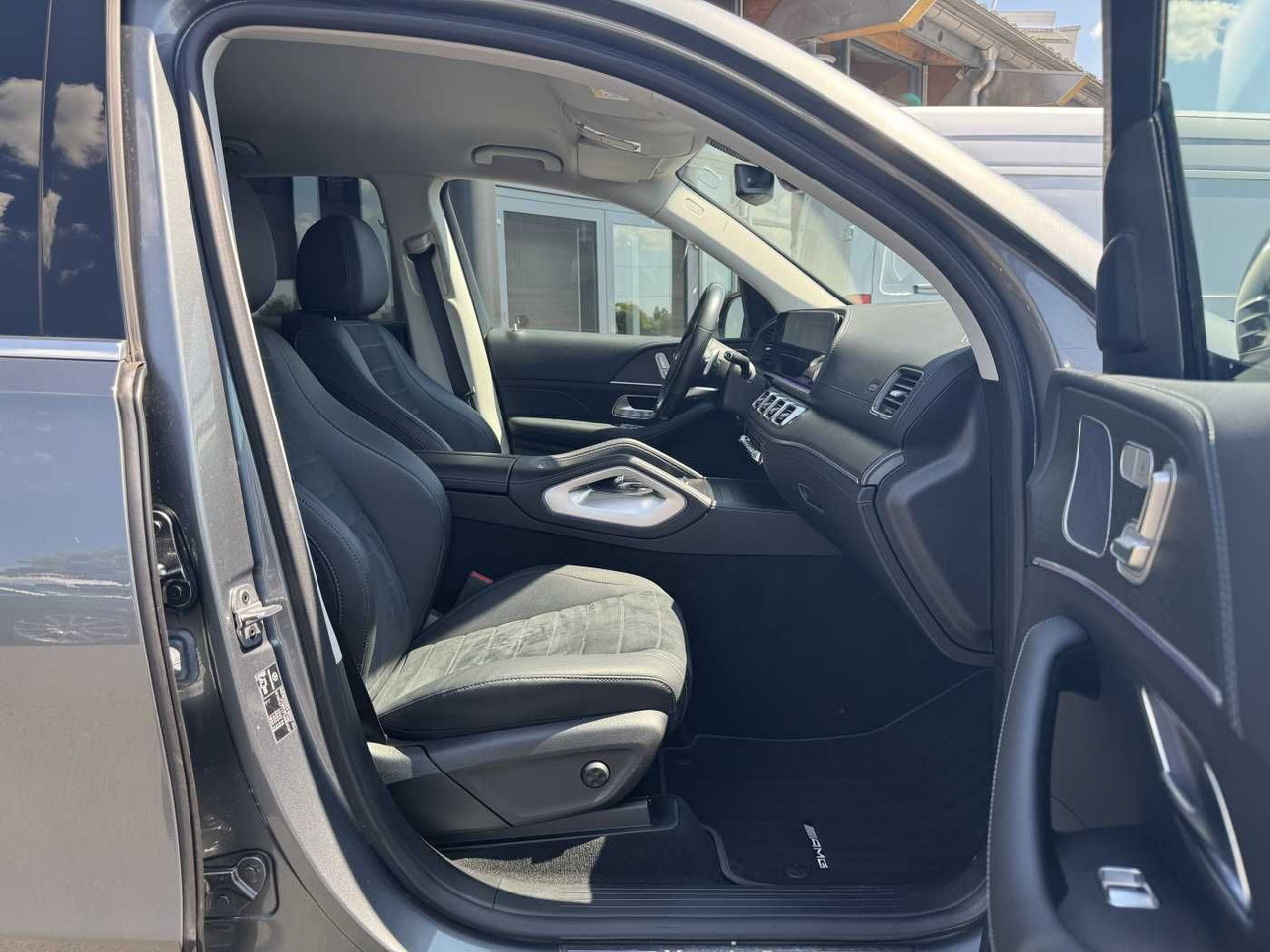 سيارة دفع رباعي Mercedes-Benz GLE 350de 4M AMG+AHK+DistrPlus+HUD+360: صورة 6