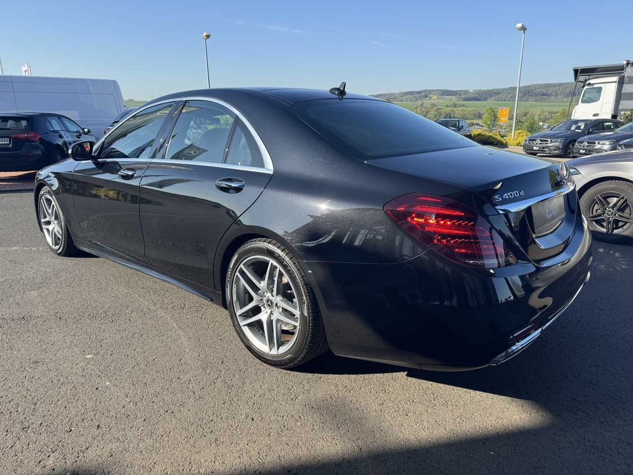 Mercedes-Benz S 400d 4M AMG+Pano+Burm+Distr+Massage+ HUD - سيارة: صورة 3 Mercedes-Benz S 400d 4M AMG+Pano+Burm+Distr+Massage+ HUD - سيارة: صورة 3
