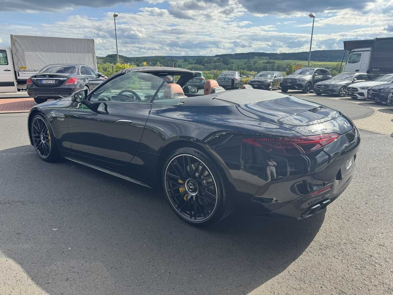 Mercedes-Benz SL 63 AMG 4M Digital+Massage+Distr+360+HUD+ - سيارة: صورة 3 Mercedes-Benz SL 63 AMG 4M Digital+Massage+Distr+360+HUD+ - سيارة: صورة 3