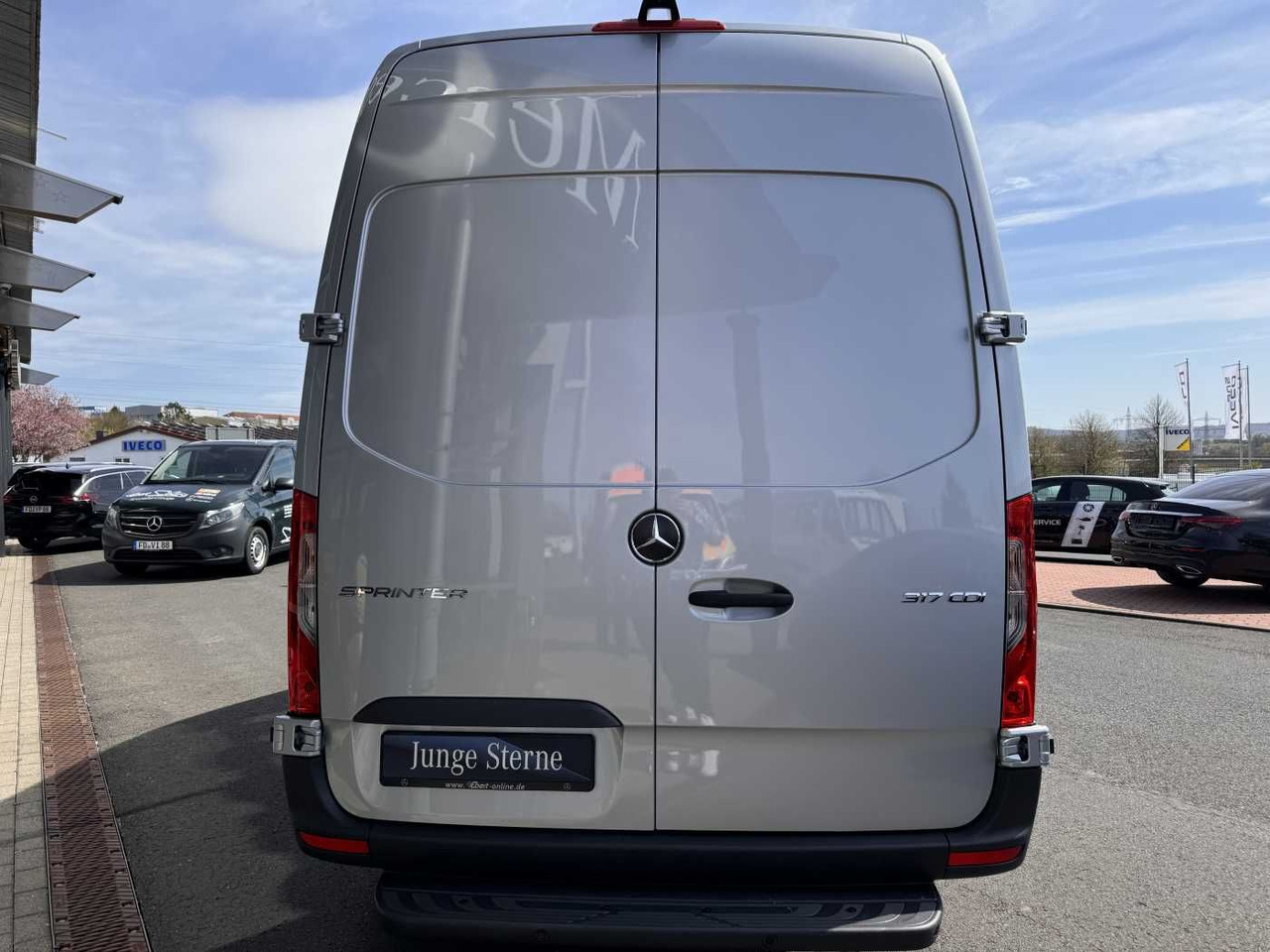 Mercedes-Benz Sprinter 317 CDI 3665 Klima Kamera MBUX Schwing - فان: صورة 5 Mercedes-Benz Sprinter 317 CDI 3665 Klima Kamera MBUX Schwing - فان: صورة 5