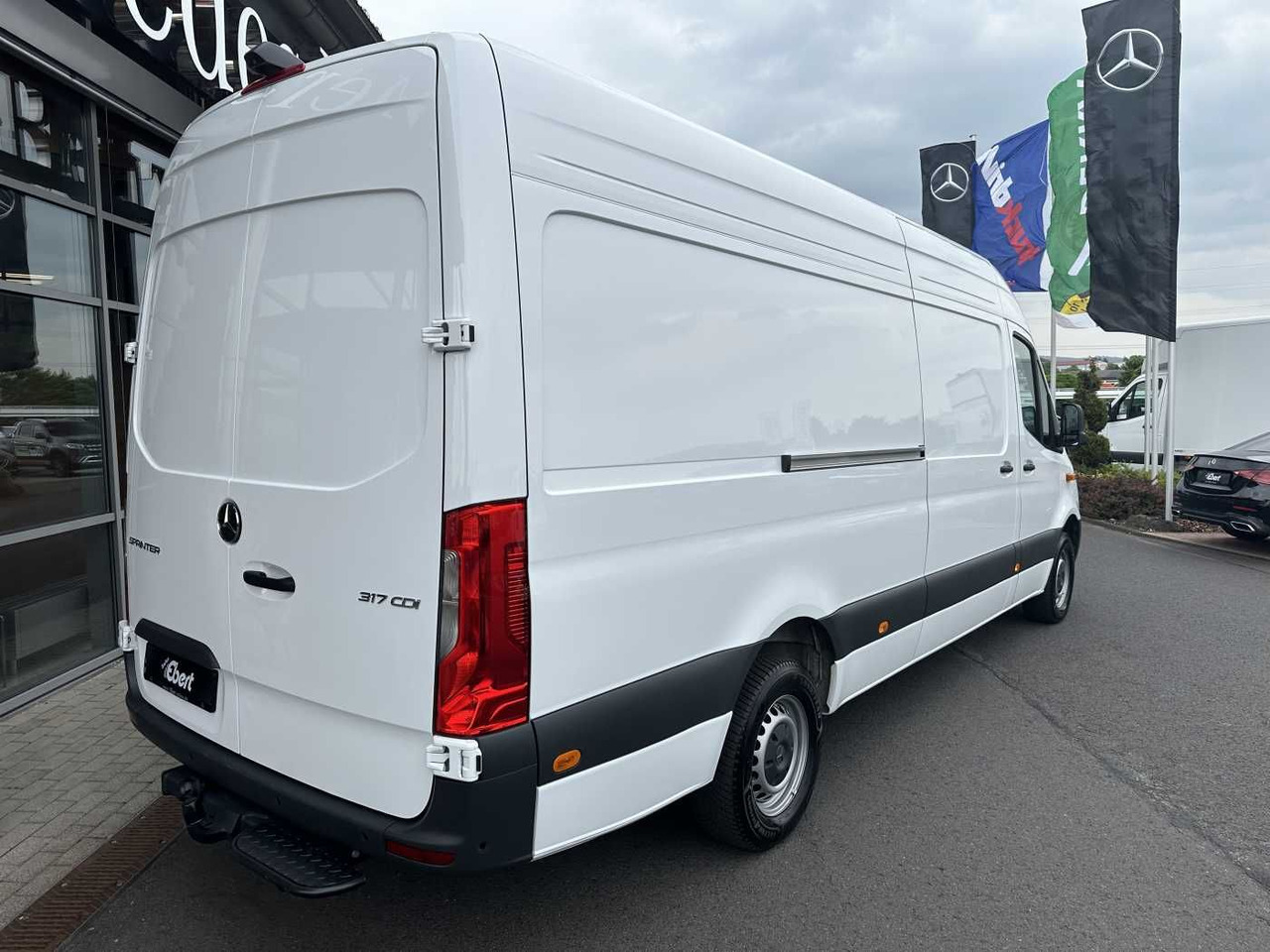 Mercedes-Benz Sprinter 317 CDI 4325 9G AHK Klima Kamera MBUX - فان: صورة 4 Mercedes-Benz Sprinter 317 CDI 4325 9G AHK Klima Kamera MBUX - فان: صورة 4