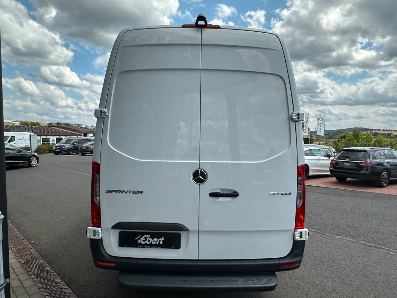Mercedes-Benz Sprinter 317 CDI 4325 Klima Schwing 360 SHZ Temp - فان: صورة 5 Mercedes-Benz Sprinter 317 CDI 4325 Klima Schwing 360 SHZ Temp - فان: صورة 5