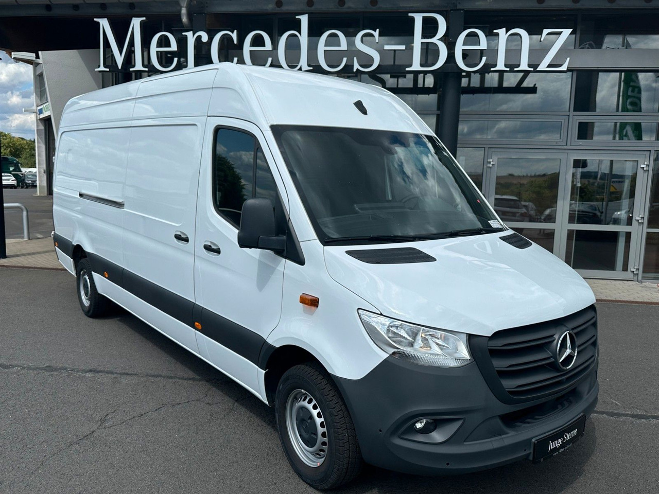 Mercedes-Benz Sprinter 317 CDI 4325 Klima Schwing 360 SHZ Temp - فان: صورة 1 Mercedes-Benz Sprinter 317 CDI 4325 Klima Schwing 360 SHZ Temp - فان: صورة 1