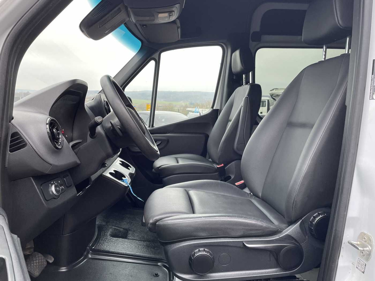 فان Mercedes-Benz Sprinter 317 CDI DoKa/Mixto Autom AHK3,5 Klima: صورة 11
