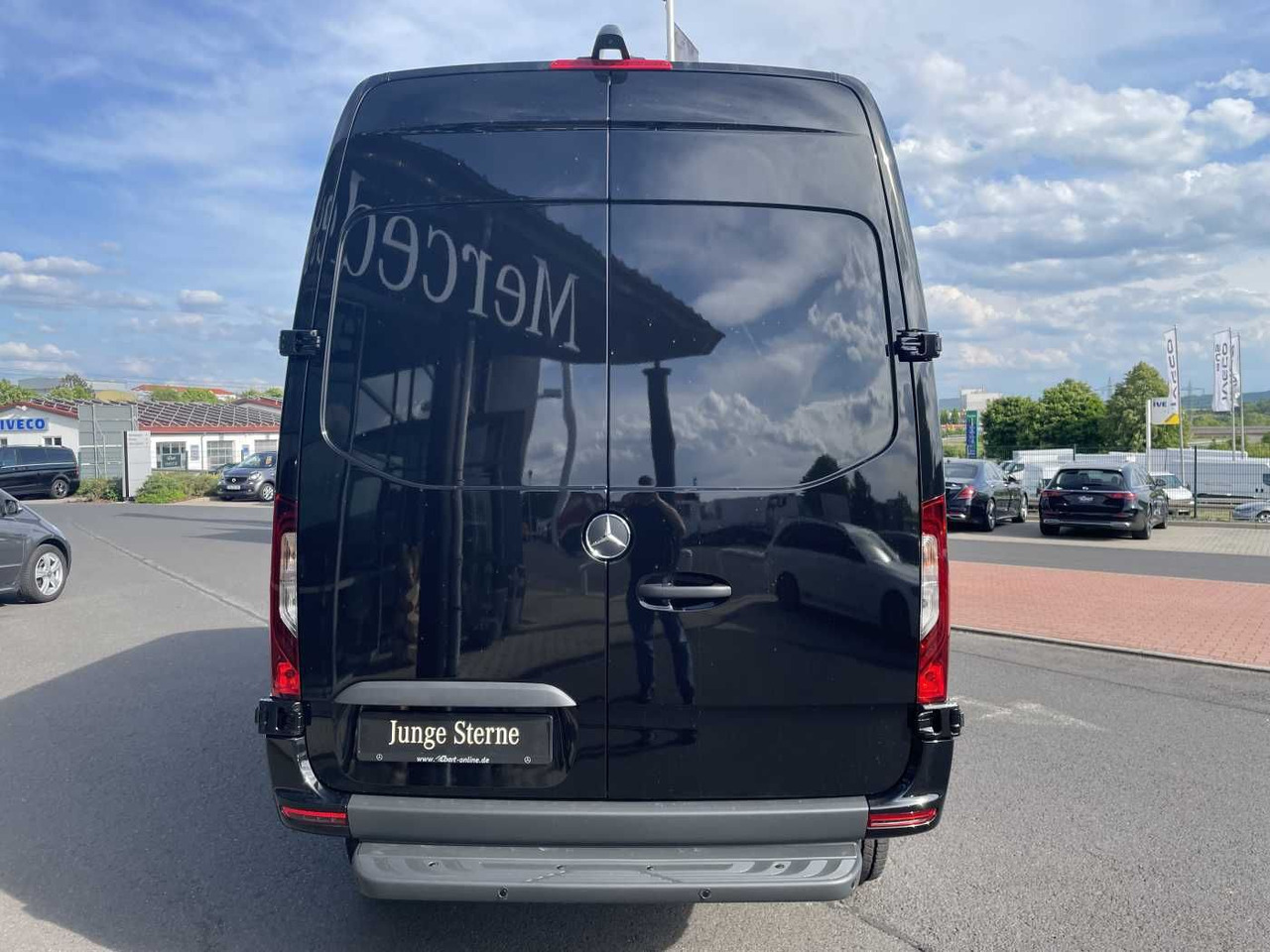 Mercedes-Benz Sprinter 319 CDI 4x4 3665 Klima Kamera MBUX LED - فان: صورة 4 Mercedes-Benz Sprinter 319 CDI 4x4 3665 Klima Kamera MBUX LED - فان: صورة 4