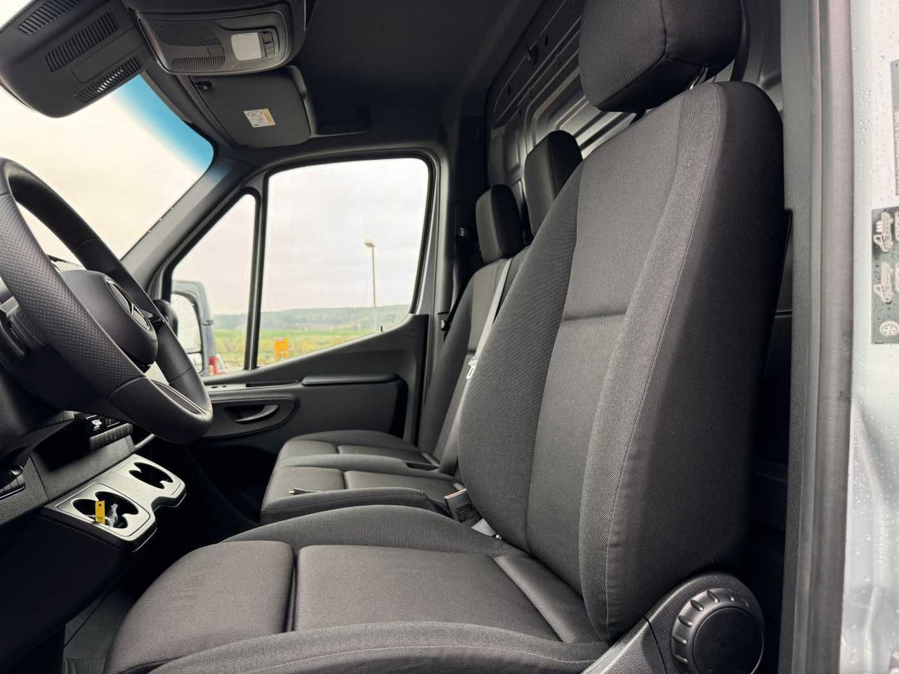 فان Mercedes-Benz Sprinter 319 CDI 4x4 3665 Klima Standheiz AHK: صورة 8
