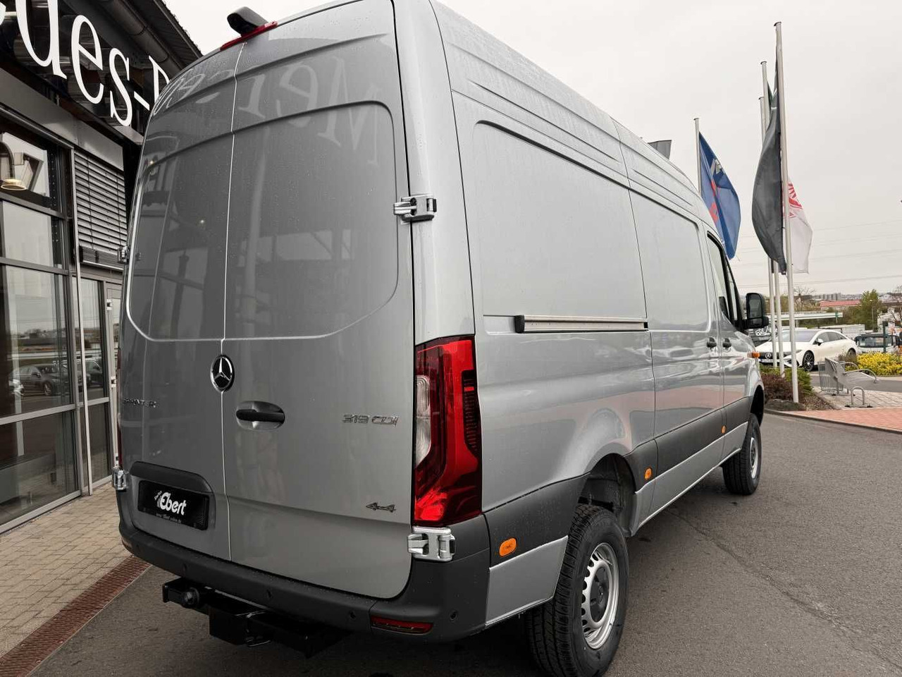 Mercedes-Benz Sprinter 319 CDI 4x4 3665 Klima Standheiz AHK - فان: صورة 4 Mercedes-Benz Sprinter 319 CDI 4x4 3665 Klima Standheiz AHK - فان: صورة 4