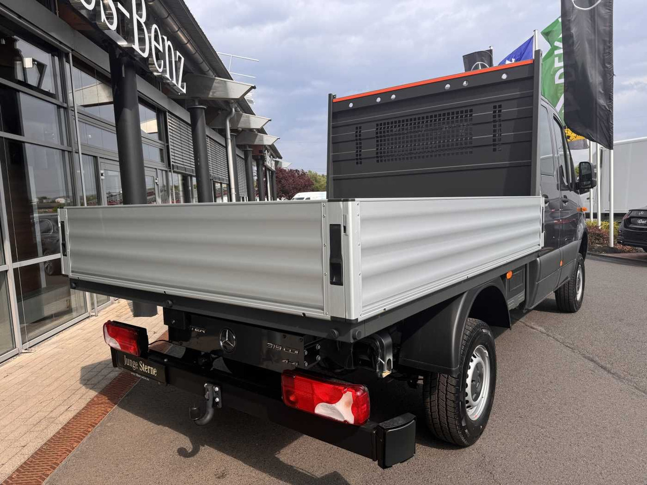 Mercedes-Benz Sprinter 319 CDI 4x4 DoKa AHK3,5 Klima Kamera - شاحنة مفتوحة, الشاحنات الصغيرة كابينة مزدوجة: صورة 4 Mercedes-Benz Sprinter 319 CDI 4x4 DoKa AHK3,5 Klima Kamera - شاحنة مفتوحة, الشاحنات الصغيرة كابينة مزدوجة: صورة 4