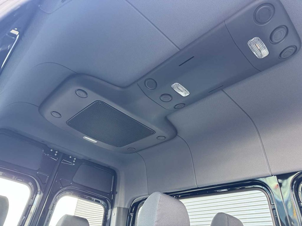 Mercedes-Benz Sprinter 319 CDI 4x4 Tourer AHK Dachklima LED  Mercedes-Benz Sprinter 319 CDI 4x4 Tourer AHK Dachklima LED: صورة 9