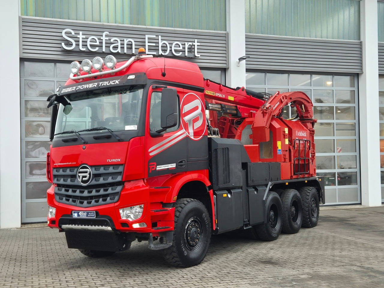 Mercedes-Benz TUROX 8x8 Eschlböck Biber 92 Holzhacker / 1.512h - شاحنة قطع الأشجار, شاحنة كرين: صورة 3 Mercedes-Benz TUROX 8x8 Eschlböck Biber 92 Holzhacker / 1.512h - شاحنة قطع الأشجار, شاحنة كرين: صورة 3
