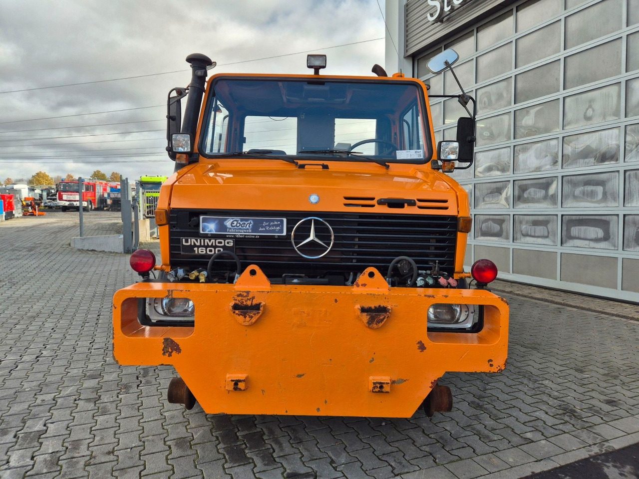 Mercedes-Benz Unimog U1600 4x4 Zweiweg ZW 100 S Railway 11584h - شاحنة: صورة 3 Mercedes-Benz Unimog U1600 4x4 Zweiweg ZW 100 S Railway 11584h - شاحنة: صورة 3