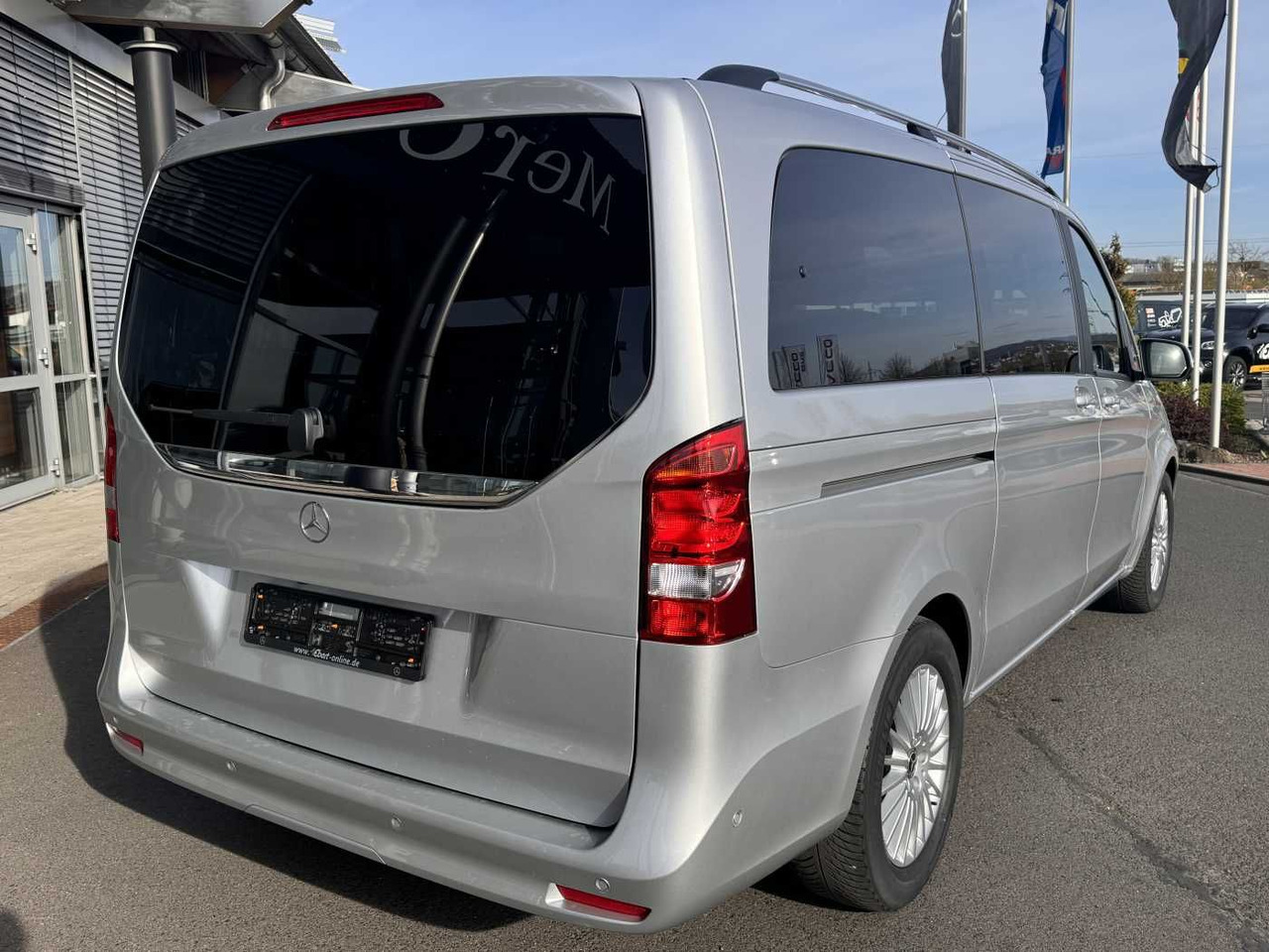 Mercedes-Benz V 220 d EDITION DISTRONIC MBUX Kamera 6Sitze - ميكروباص: صورة 4 Mercedes-Benz V 220 d EDITION DISTRONIC MBUX Kamera 6Sitze - ميكروباص: صورة 4