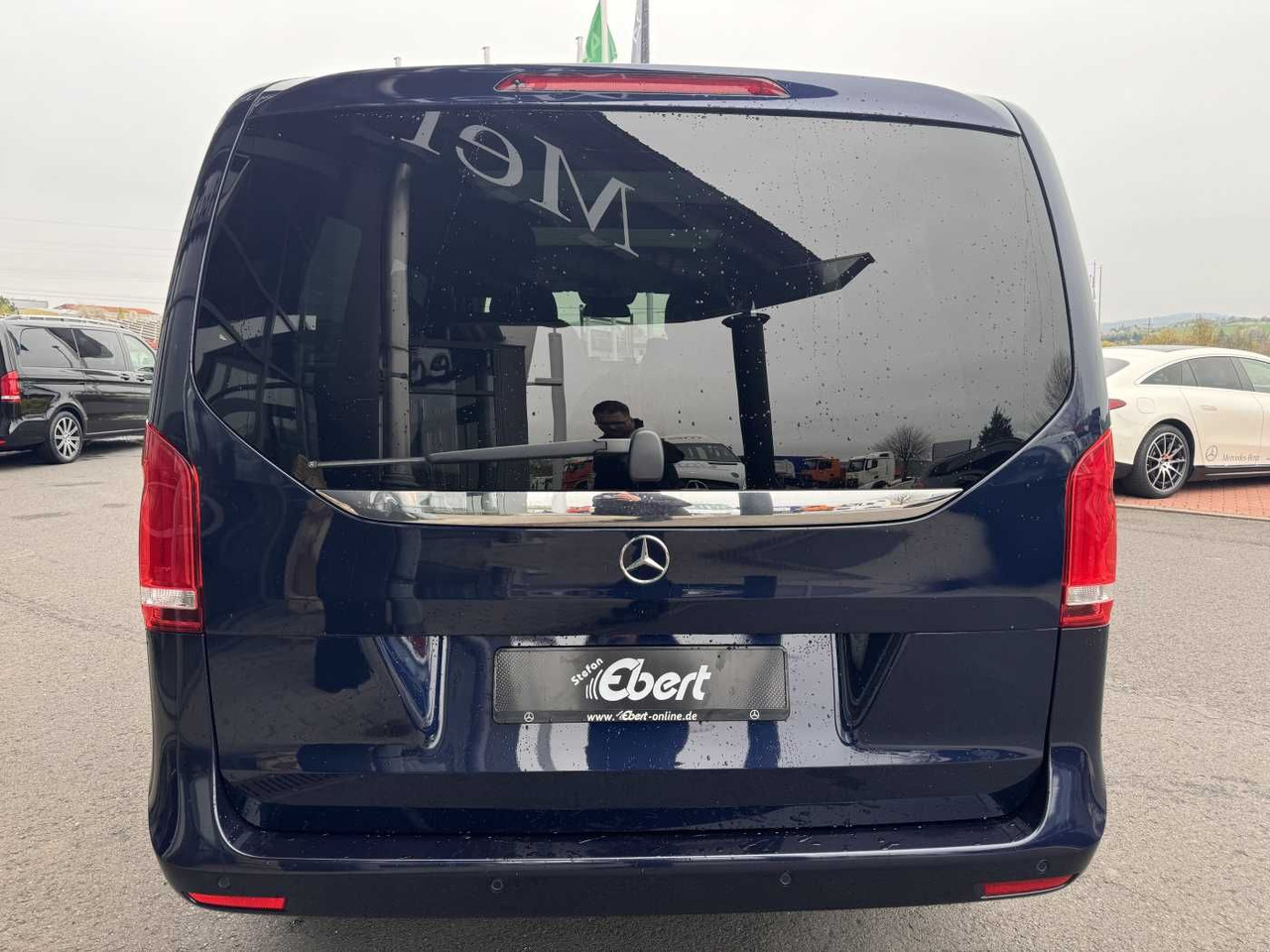 Mercedes-Benz V 250 d AVA ED 4MATIC Panorama Tisch 360 Sound - ميكروباص: صورة 5 Mercedes-Benz V 250 d AVA ED 4MATIC Panorama Tisch 360 Sound - ميكروباص: صورة 5