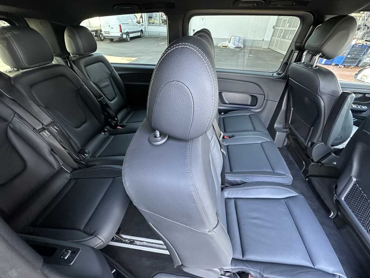 Mercedes-Benz V 250 d EDITION Leder Kamera ILS 7Sitze Mercedes-Benz V 250 d EDITION Leder Kamera ILS 7Sitze: صورة 11
