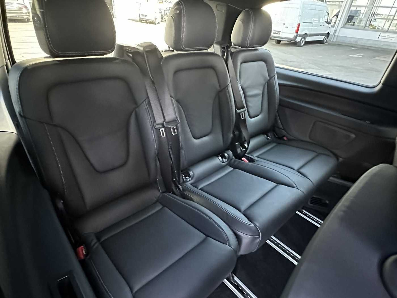 Mercedes-Benz V 250 d EDITION Leder Kamera ILS 7Sitze Mercedes-Benz V 250 d EDITION Leder Kamera ILS 7Sitze: صورة 9