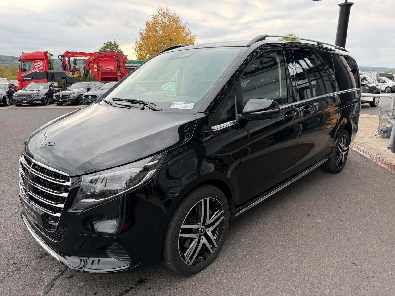 Mercedes-Benz V 300 d 4MATIC EXCLUSIVE Luxus-Sitze AHK2,5to - سيارة ستيشن: صورة 3 Mercedes-Benz V 300 d 4MATIC EXCLUSIVE Luxus-Sitze AHK2,5to - سيارة ستيشن: صورة 3
